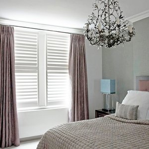 bedroom-shutters-curtains