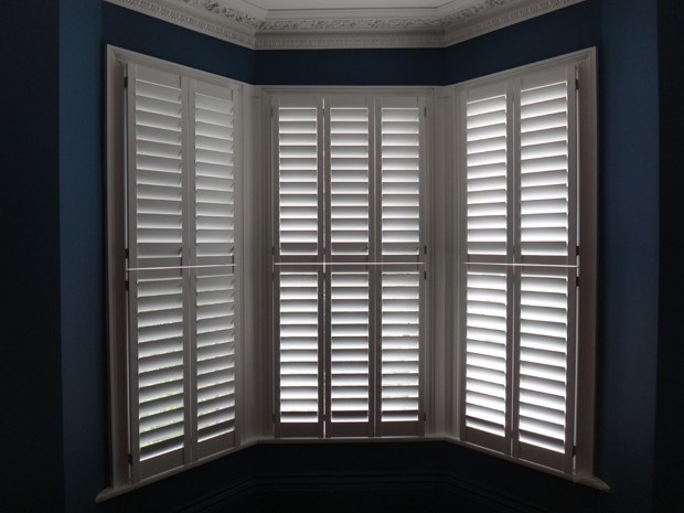 Manhattan shutters by TNESC, Tier on Tier, 89mm blade, painted white