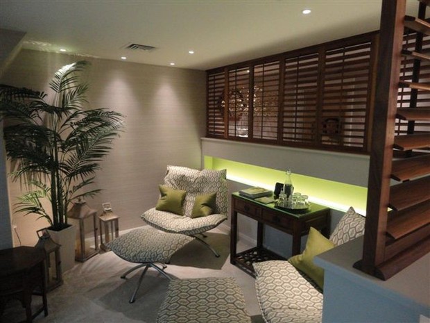 Manhattan Teak shutters in the relaxation rooms