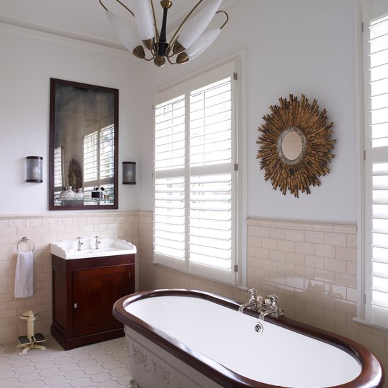 bathroom-interior-shutters