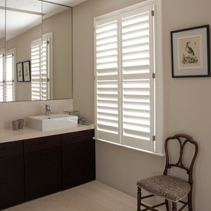 cedar-bathroom-shutters