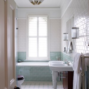 wooden-bathroom-shutters